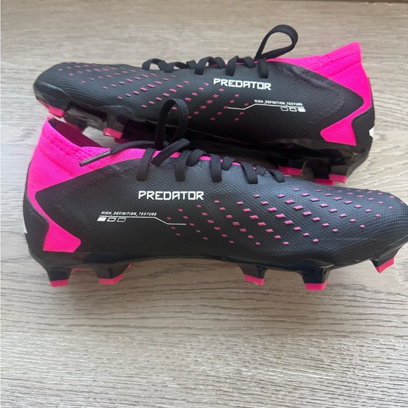 Adidas Predator Soccer Cleats – Black/Pink (Men’s 7 / Women’s 8) - Picture 1 of 9